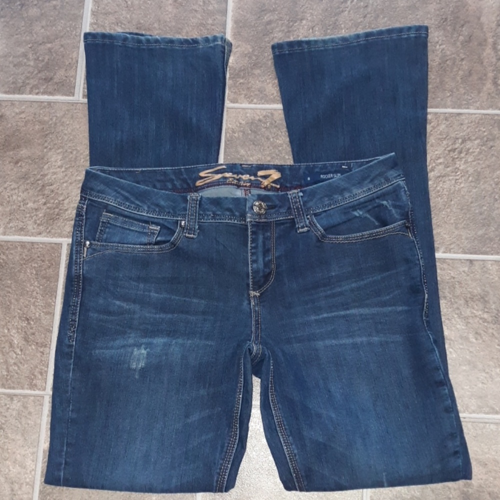 Small flare jeans